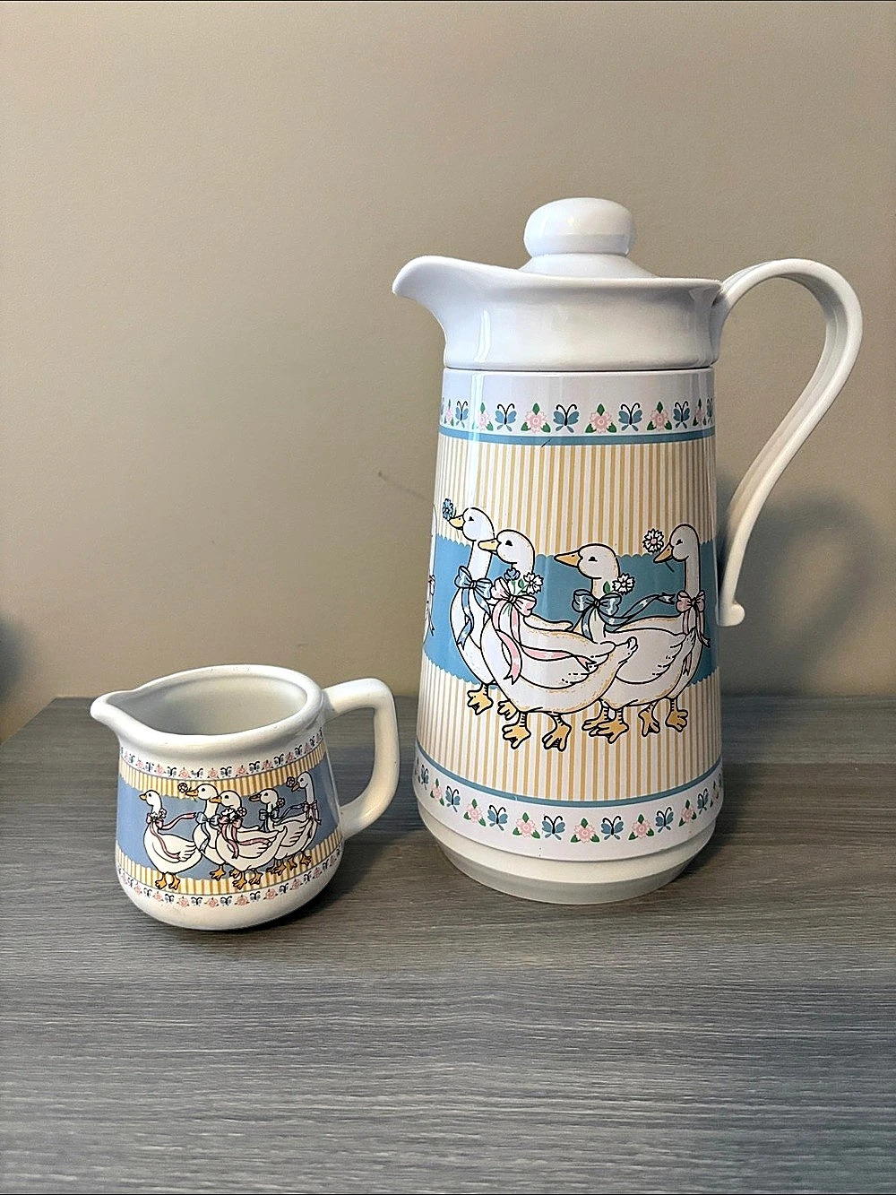 Ribbon Tree The Collection C.B&D Covered Pitcher & Creamer Set in White & Blue